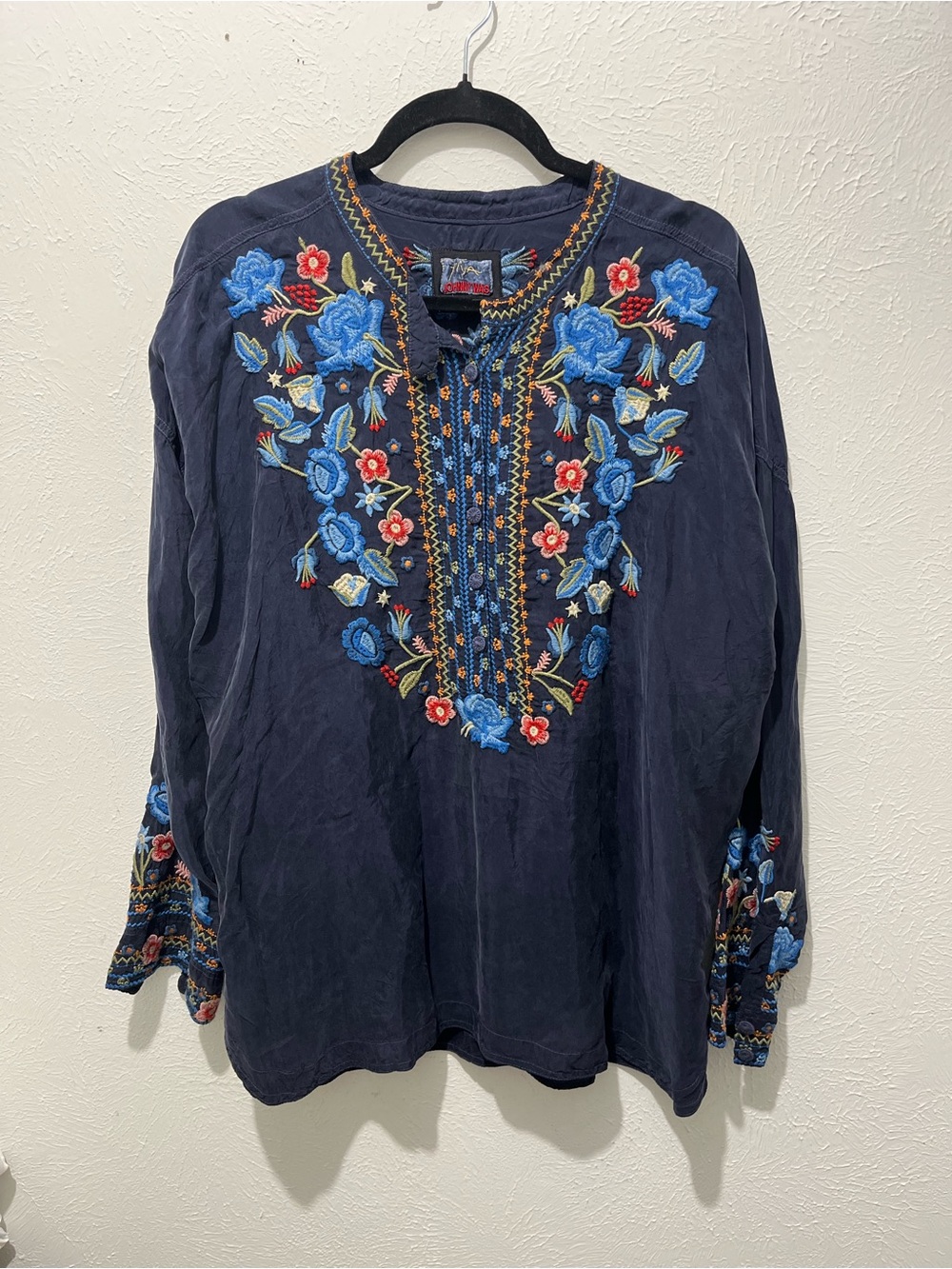 Johnny Was Biya Embroidered Button Down Tunic Blouse in Navy Blue Size Large